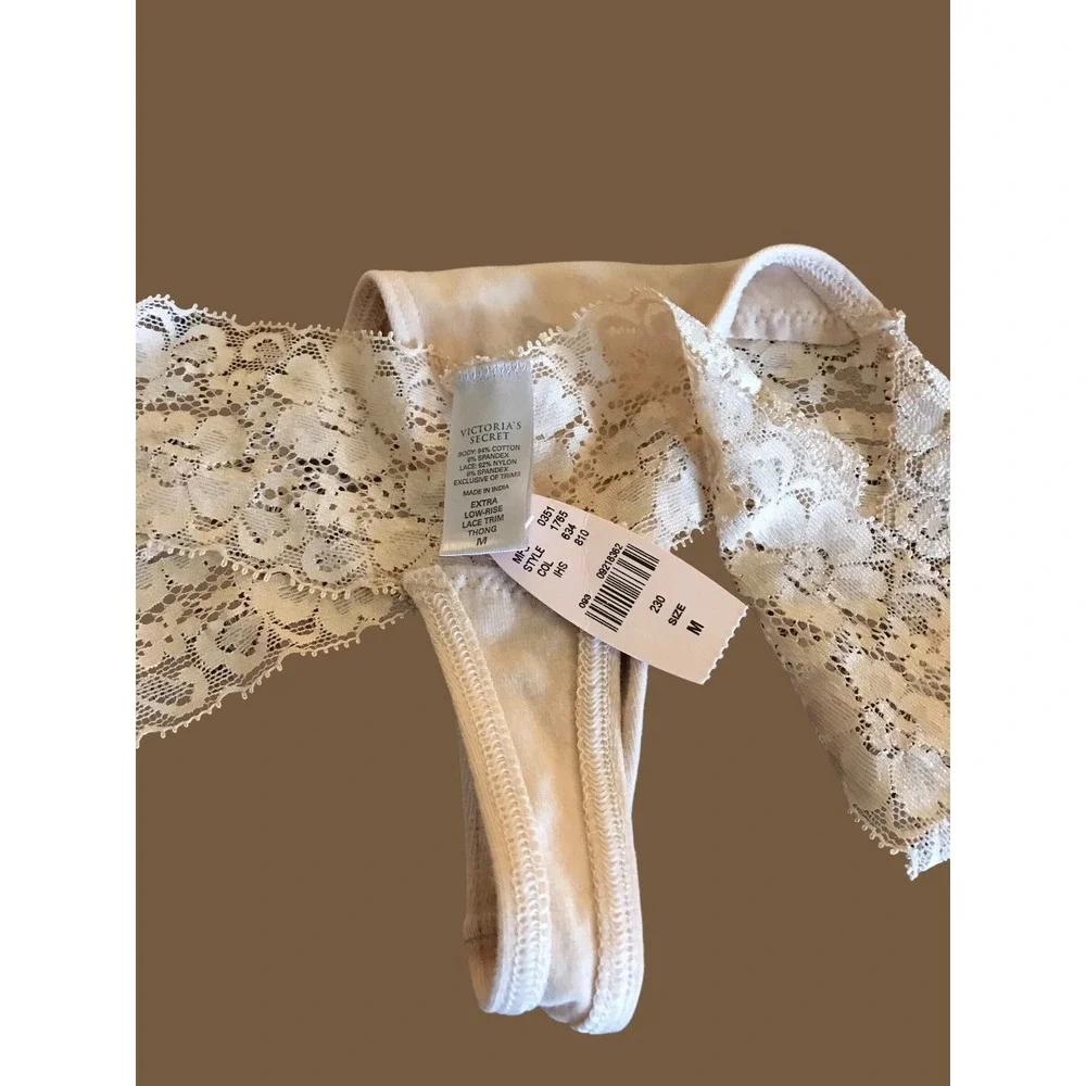 VINTAGE NWT Victoria's Secret  Cotton Lace Waist extra Low-Rise Thong‎ Panties M